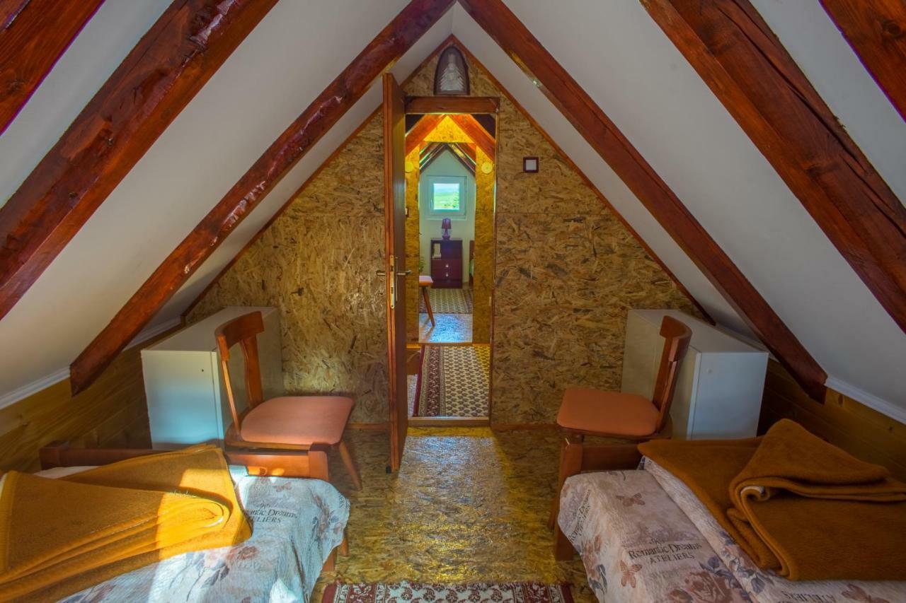 Vukovic Accommodation Zabljak  Ngoại thất bức ảnh