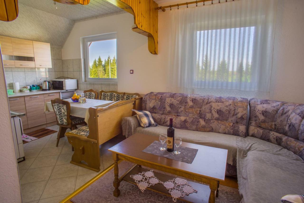 Vukovic Accommodation Zabljak  Ngoại thất bức ảnh