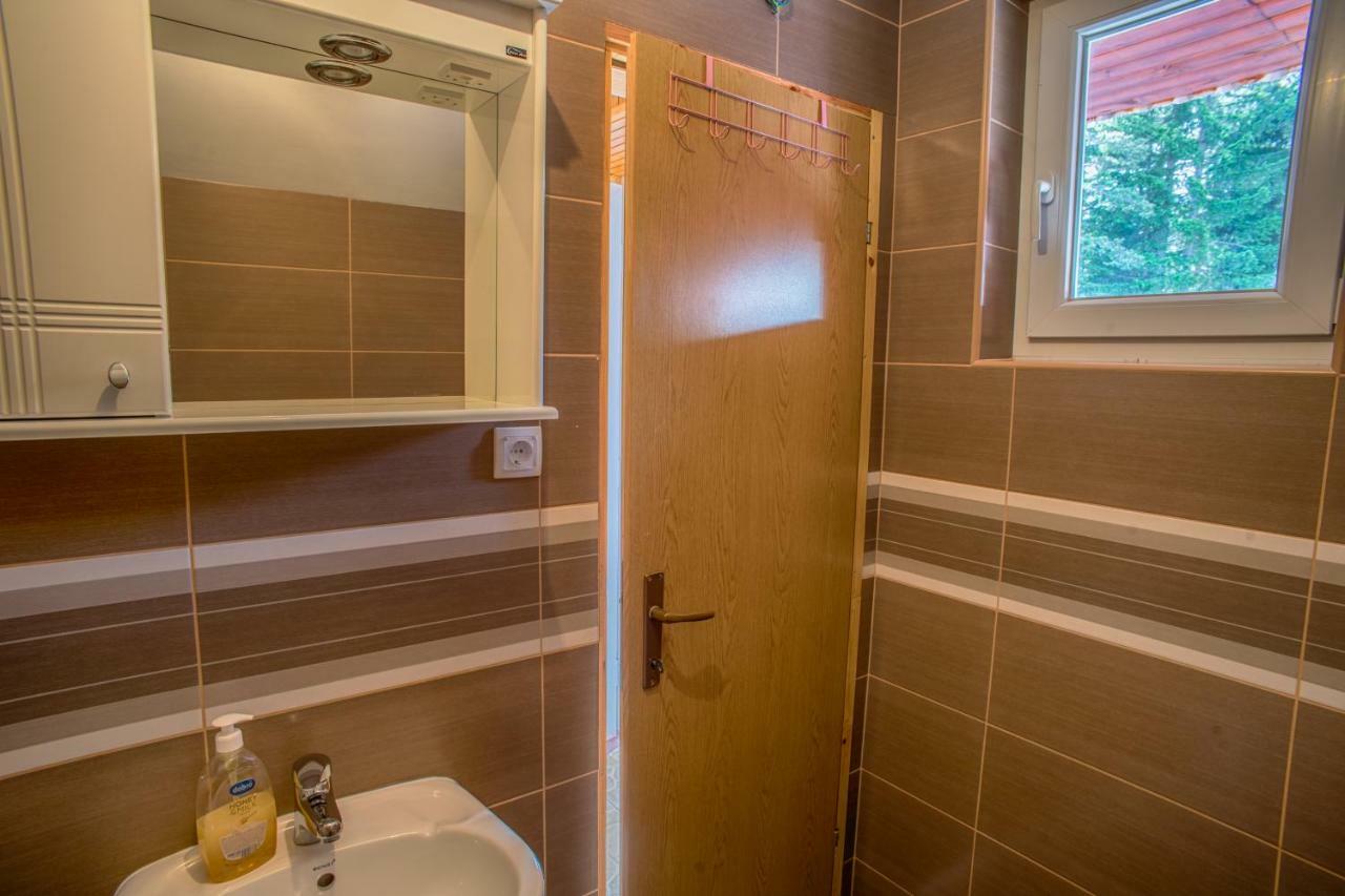 Vukovic Accommodation Zabljak  Ngoại thất bức ảnh
