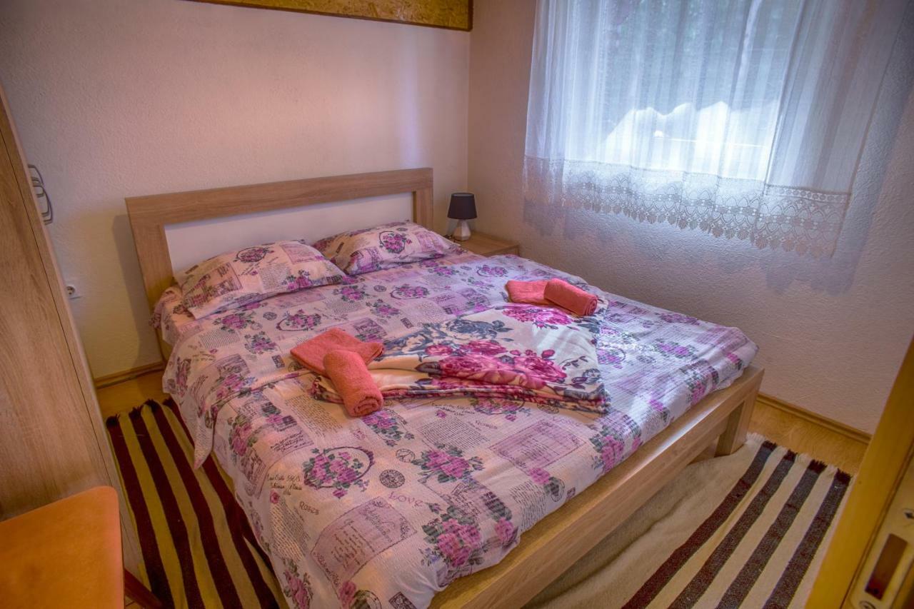 Vukovic Accommodation Zabljak  Ngoại thất bức ảnh